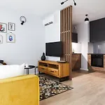 Sherlock Apartment *