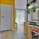 Sherlock Апартаменты *